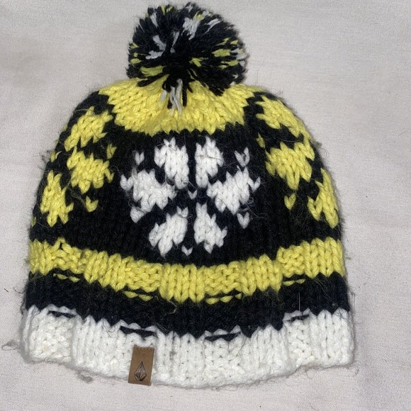 Volcom Knit Puff Ball Beanie Hat One Size Stretch Winter Adult Skate Yellow - Picture 1 of 5